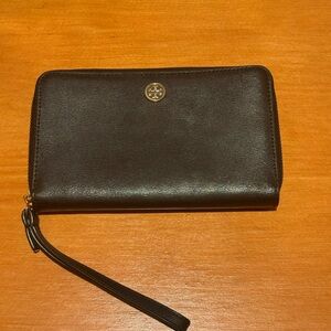 Tory Burch leather wristlet wallet